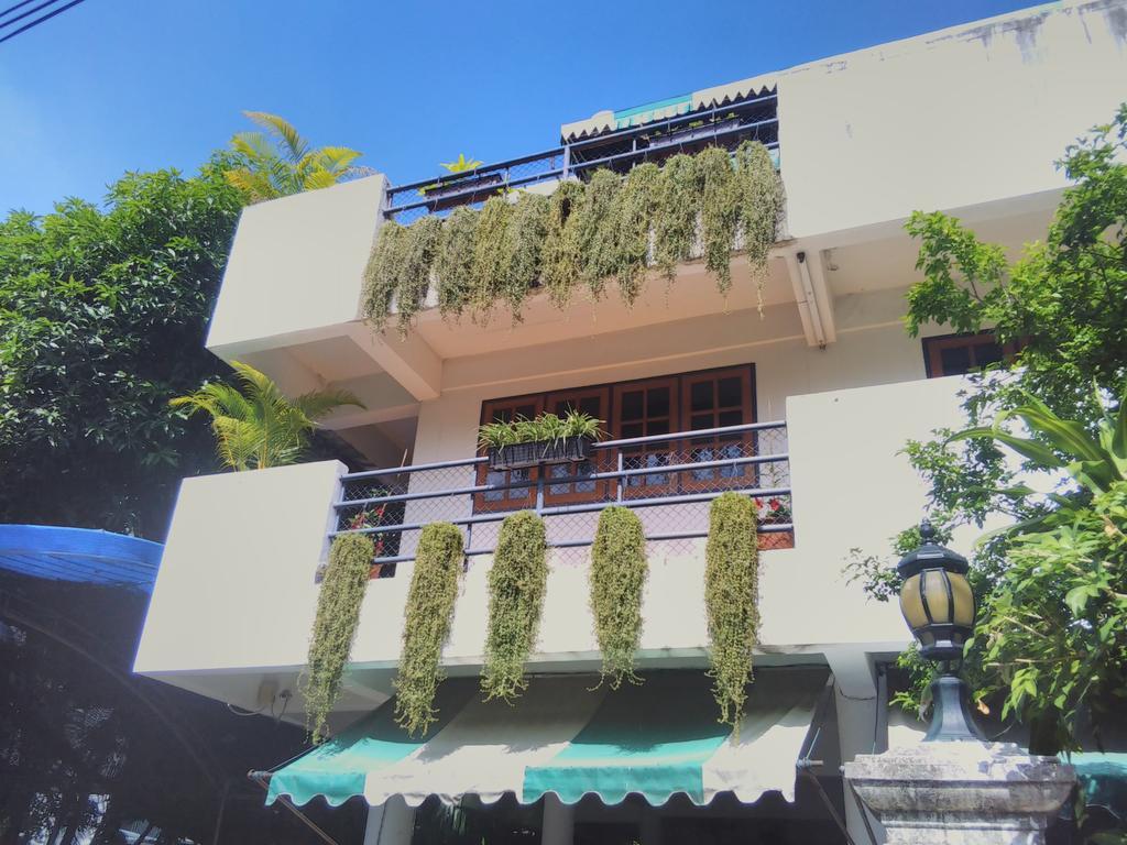 Guest house The Cm White House Chiang Mai
