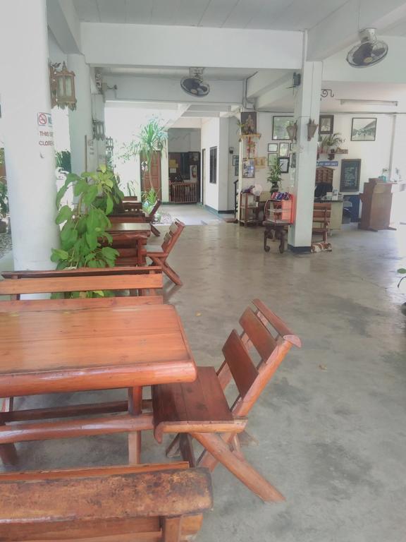The Cm White House Guest house Chiang Mai
